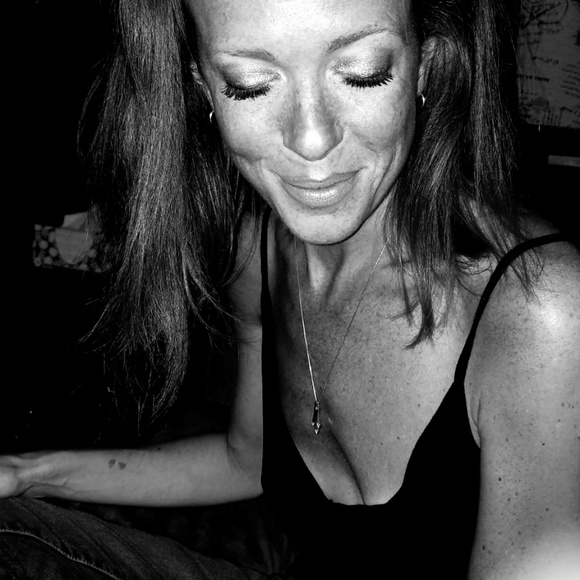 Thanks for stopping by! 🛍 - Picture 1 of 1